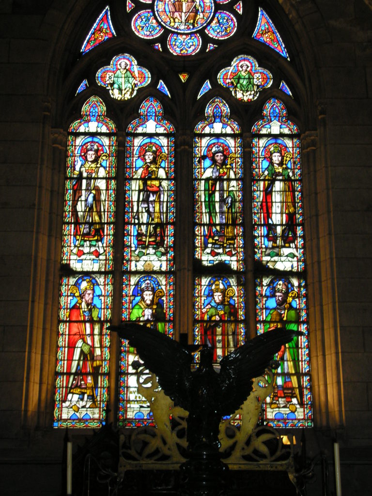 Oldalsó ablak a katedrálisban.
